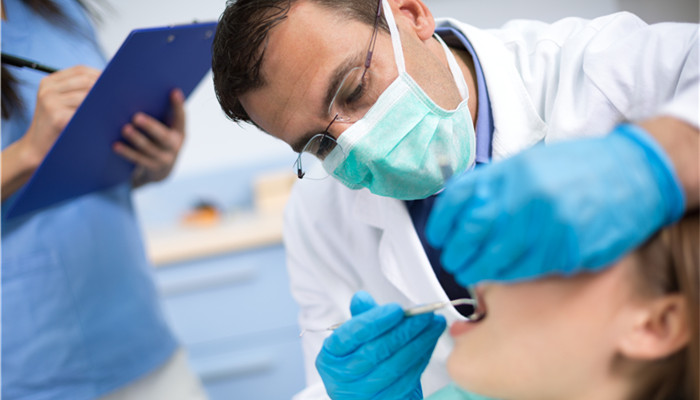 国内牙科手术显微镜市场规模呈稳步增长态势