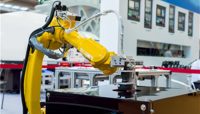 �๦�ܻ�е���г��ɹ�����ҵռ������ �й���ҵ�����ռ����